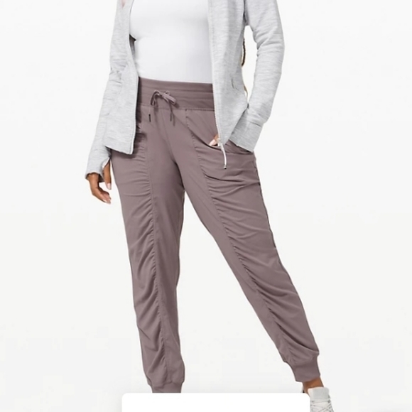 lululemon athletica Pants - Lululemon Dance Studio Jogger